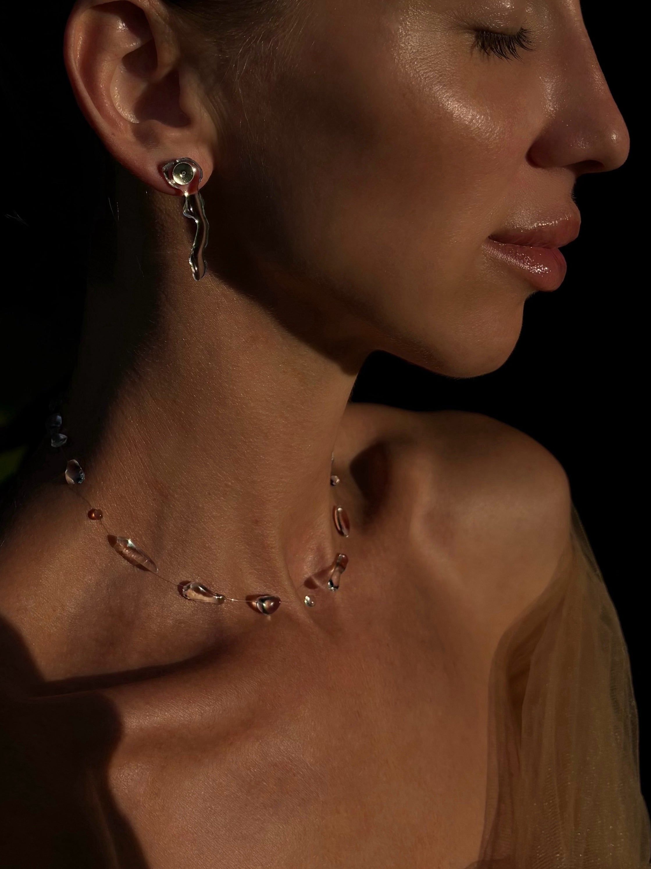 Dew Drop Choker Clear Resin Necklace Invisible Thread Minimalist Bridal Gift
