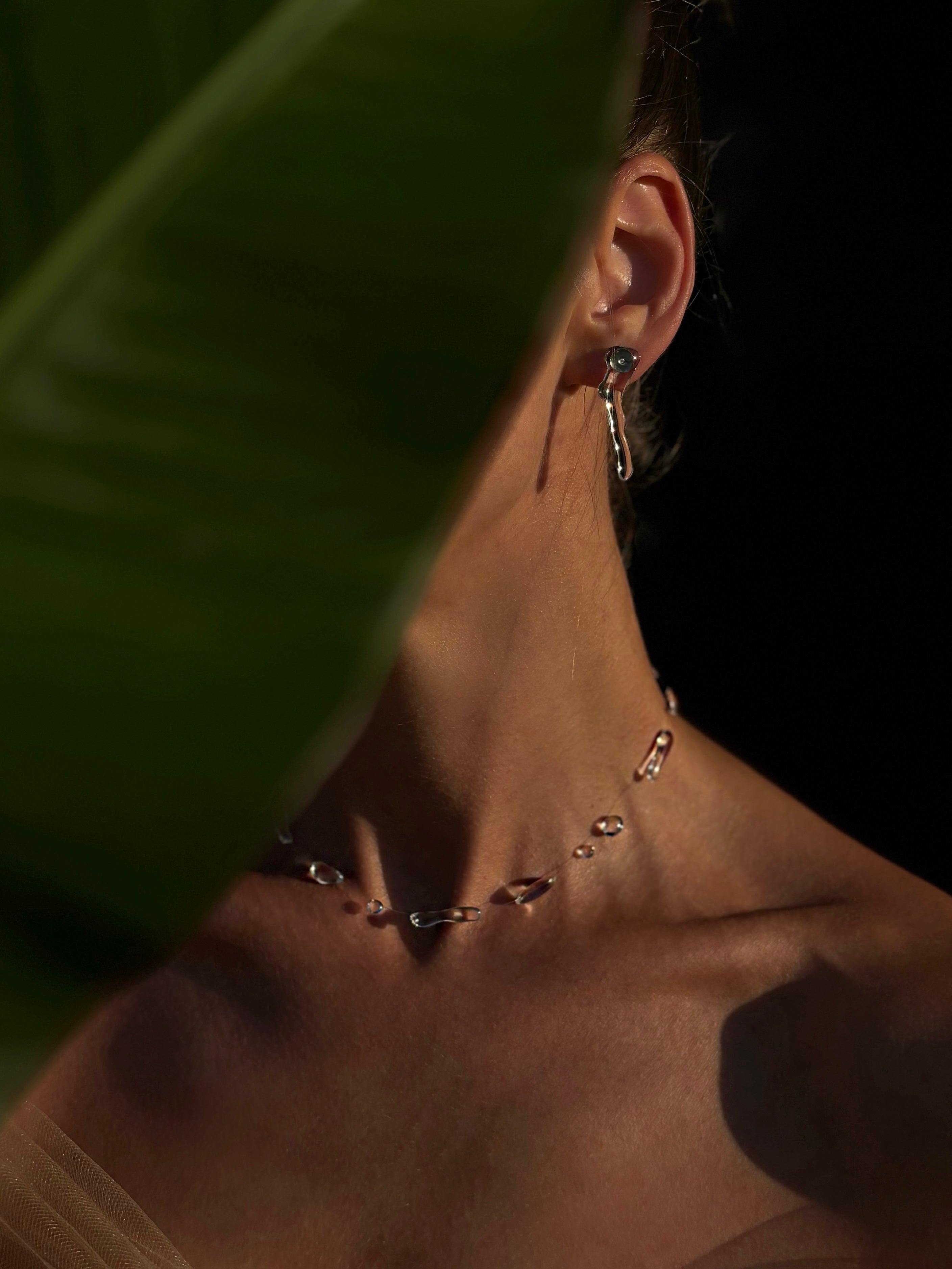 Dew Drop Choker Clear Resin Necklace Invisible Thread Minimalist Bridal Gift